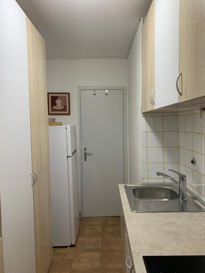 New Episode - Apartment With Private Parking 卢布尔雅那 外观 照片